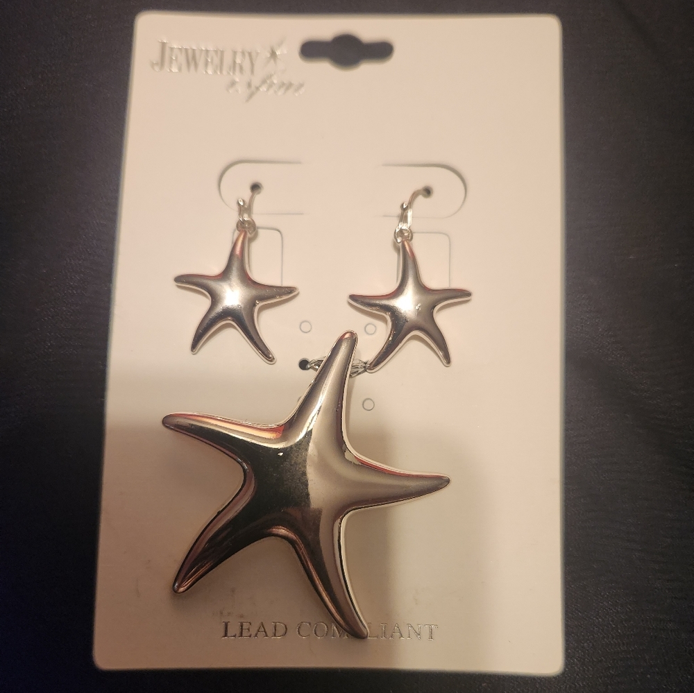 Silver Tone Star Starfish Pendant & Earrings Set